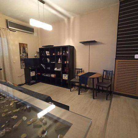 אתונה Modern Apartment, 5΄ Walk From Central Metro Station מראה חיצוני תמונה