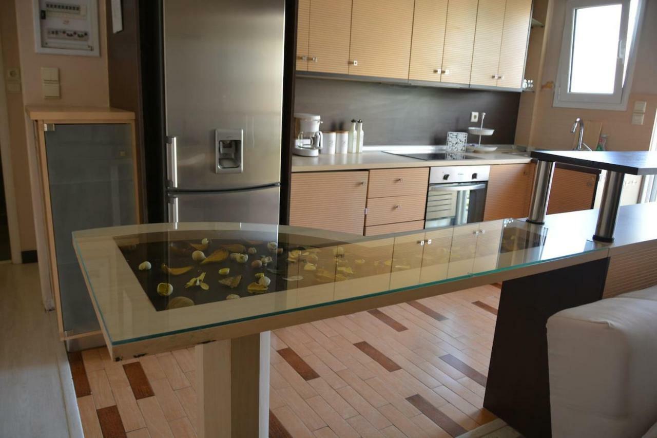 אתונה Modern Apartment, 5΄ Walk From Central Metro Station מראה חיצוני תמונה