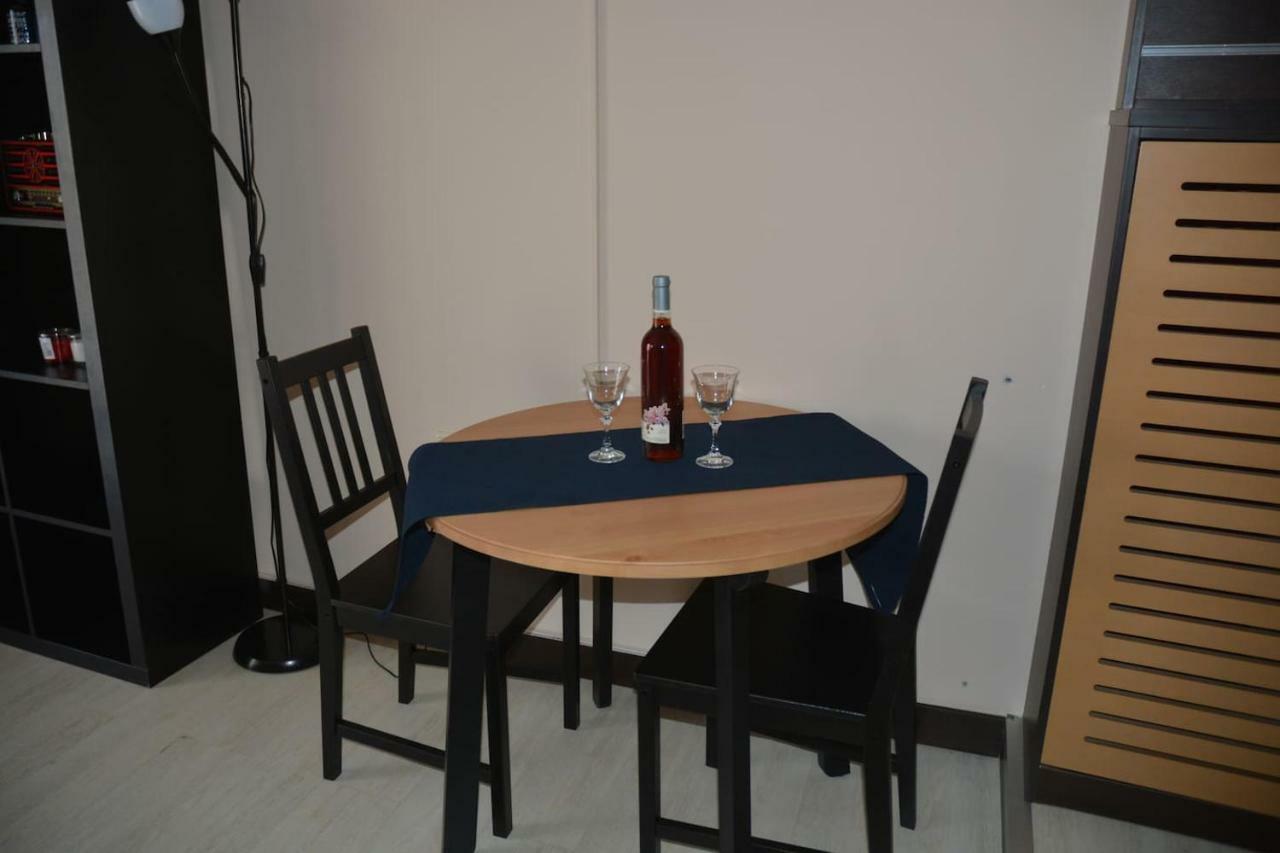 אתונה Modern Apartment, 5΄ Walk From Central Metro Station מראה חיצוני תמונה